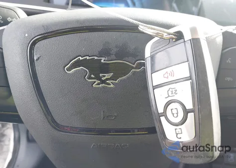 2021 Ford Mustang Mach-E Select z USA, uszkodzony, nr VIN 3FMTK1RM1MMA44025